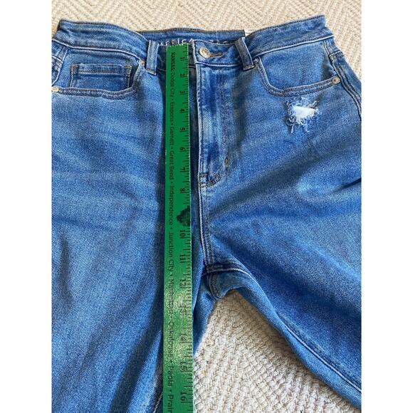 American Eagle Stretch MOM Jean Size Women 8 Standard Indigo blue tapered - Picture 6 of 10